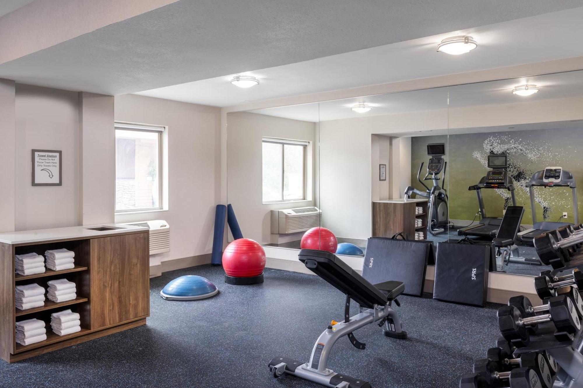 Express Portland South - Oswego By Ihg Hotel 3*