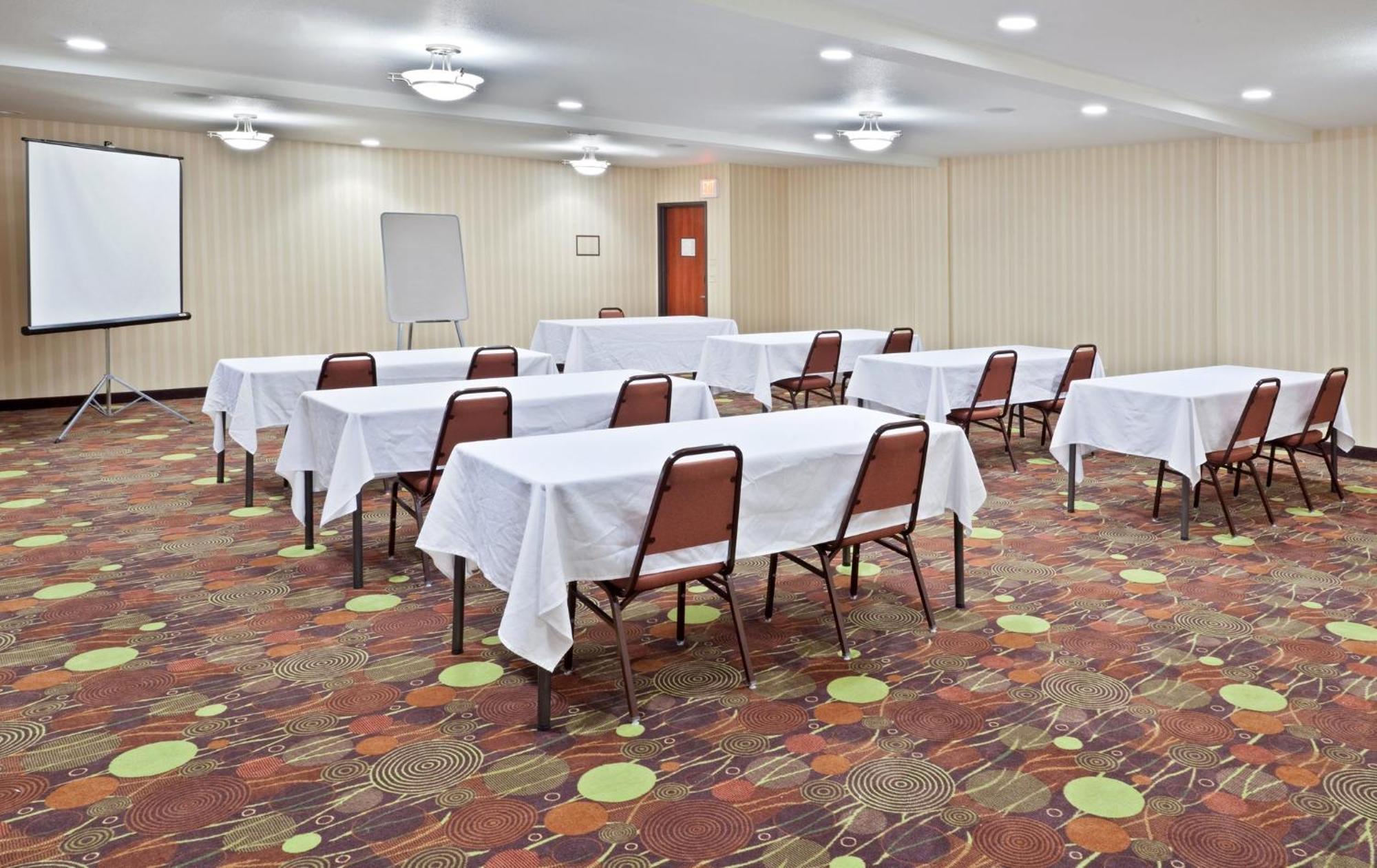Express Portland South - Oswego By Ihg Hotel Lake Oswego