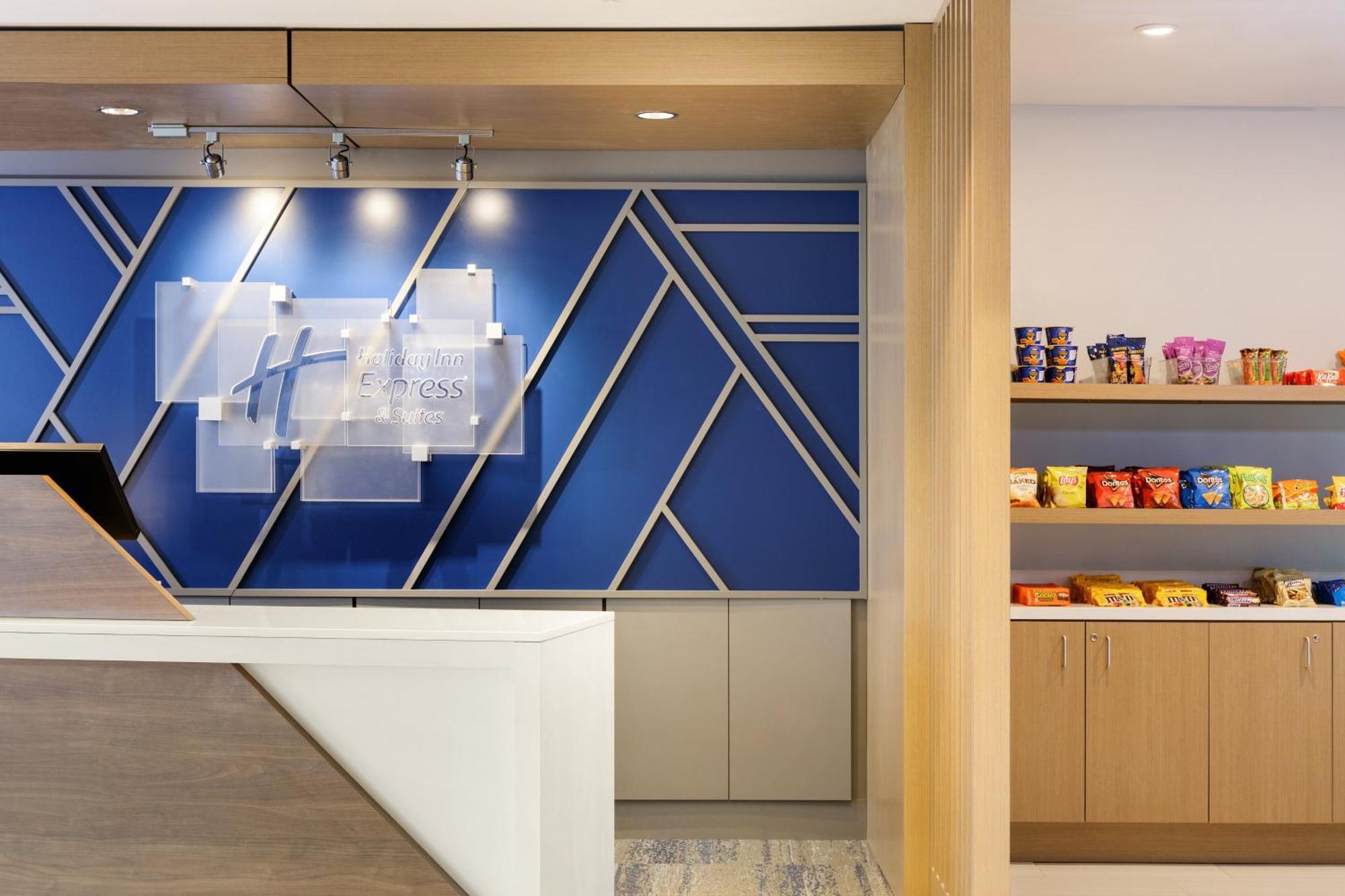 Express Portland South - Oswego By Ihg Hotel 3*