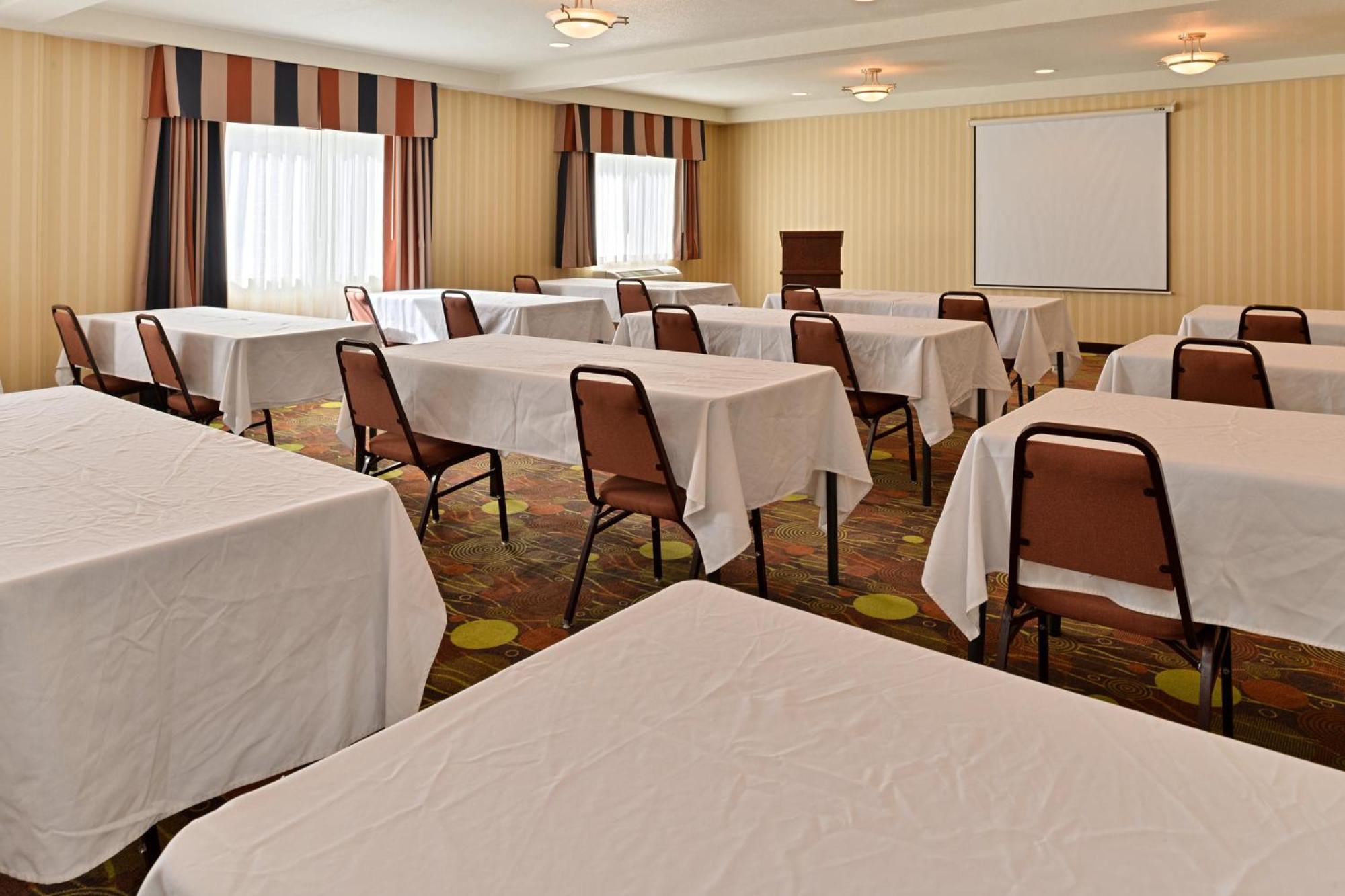 Express Portland South - Oswego By Ihg Hotel Lake Oswego
