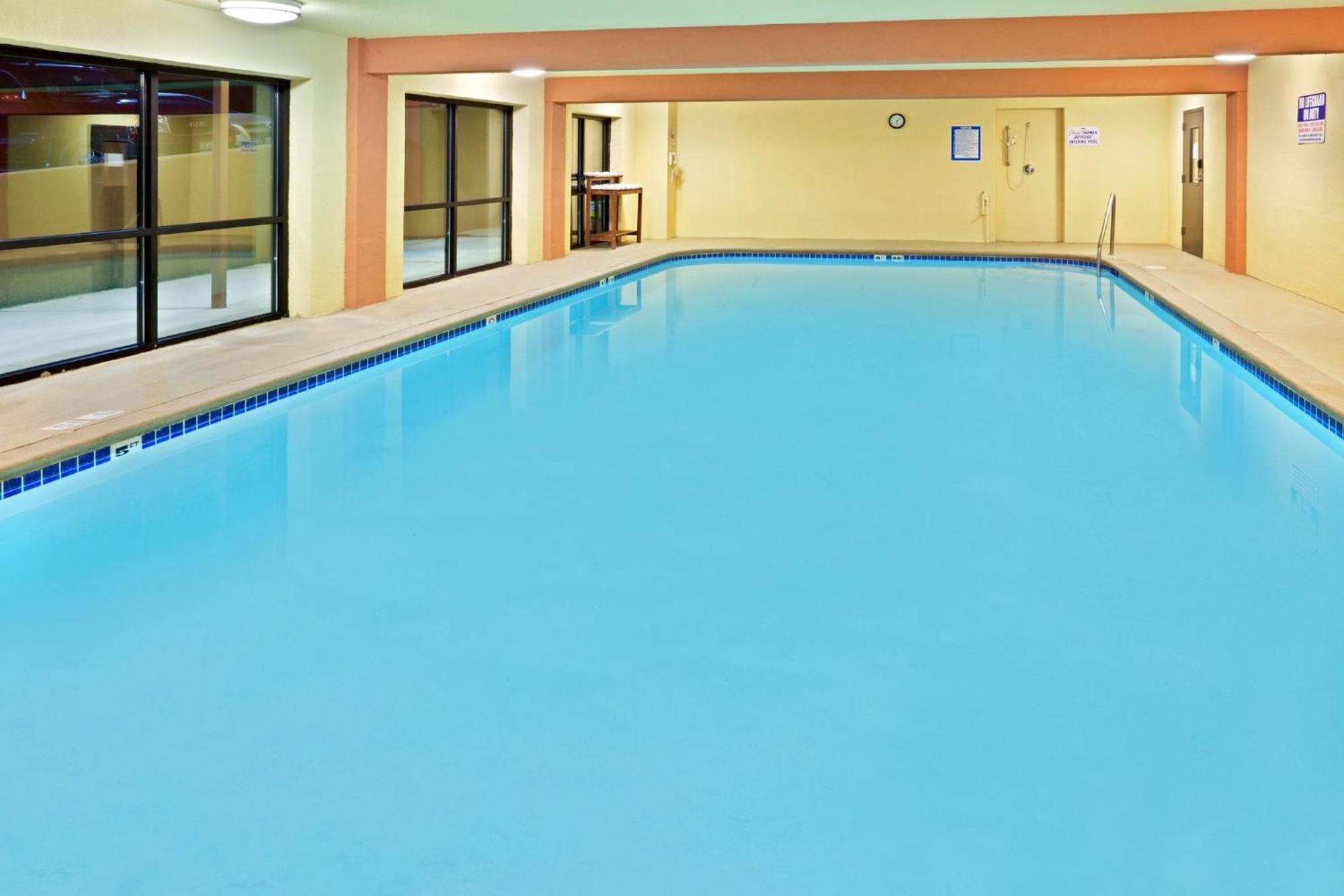 Hotel Express Portland South - Oswego By Ihg 3*